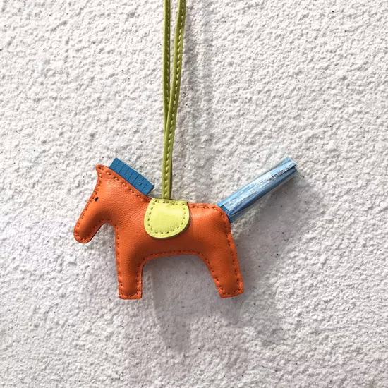 Ea113 Rodeo-Oran Sheepskin Small Bulk Handbag Pendant Purse Charms Designers Hand Luxury Genuine Horse Wholesale Designer Bag Leather Charm for Handbag